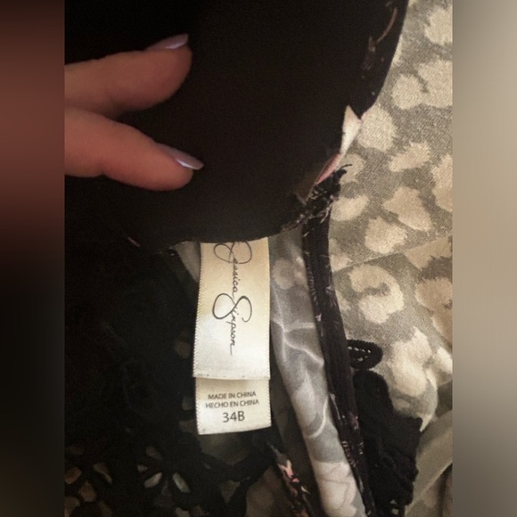 Jessica Simpson crochet back bra, 34B - Picture 3 of 5